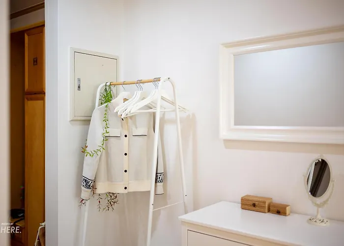 Lovely Hongik Univ Stn Vol 24 * Seoul