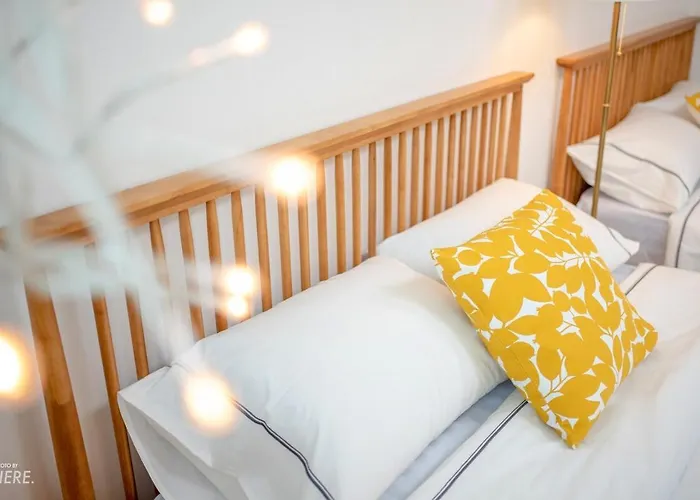 Lovely Hongik Univ Stn Vol 24 Apartment